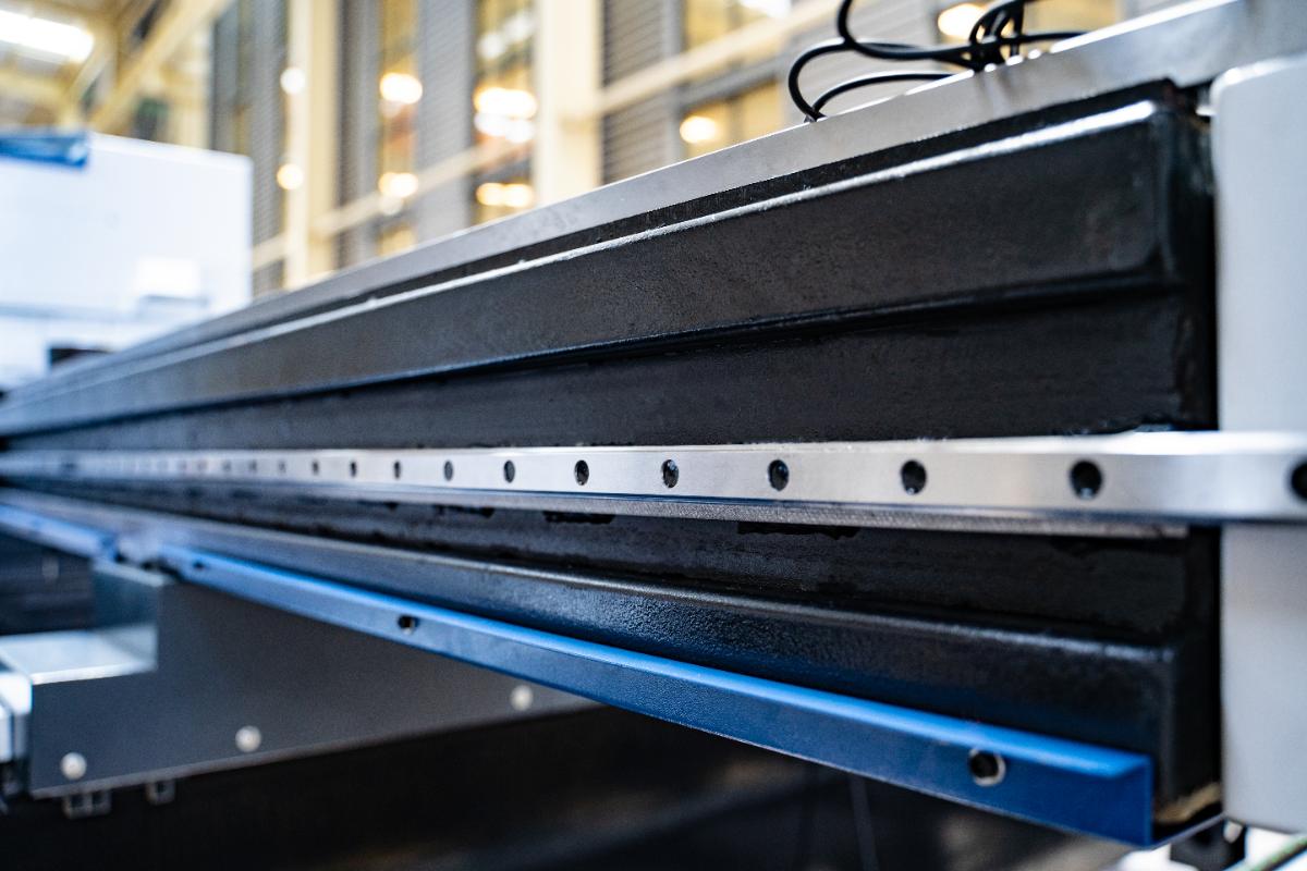 Installing Linear Rails and Carriages