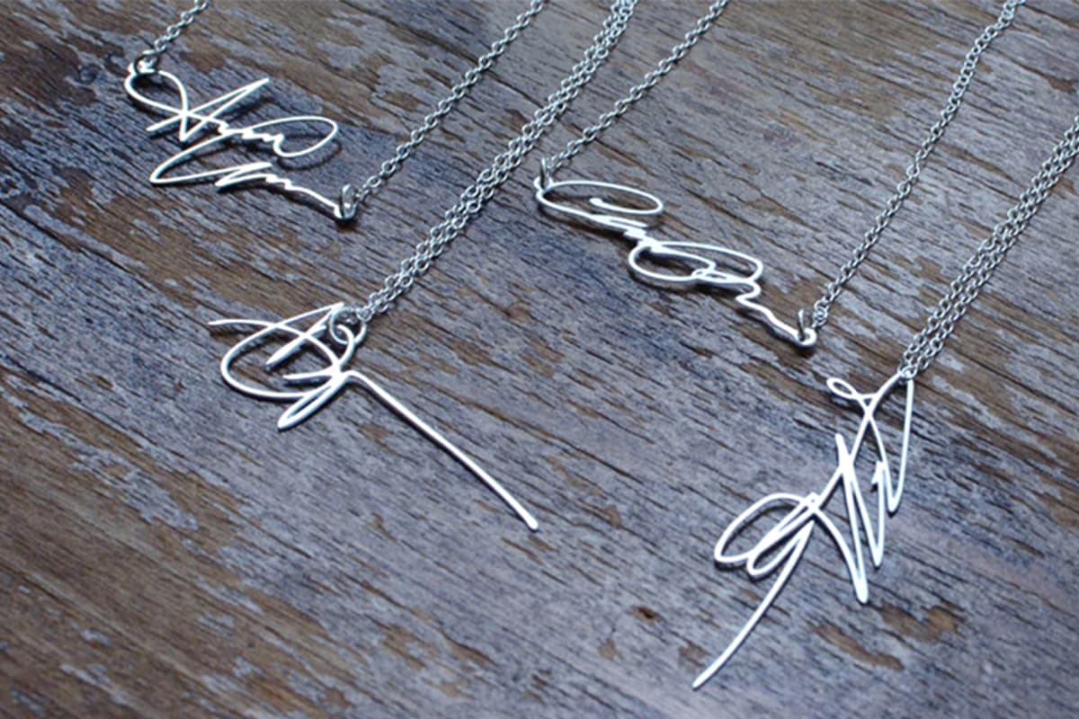 Laser cutting enables jewelry designers to create complex and detailed patterns