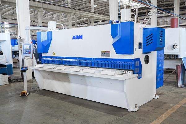 Q11E-13×3200 기계식 절단기(ELGO P40T 컨트롤러 장착)