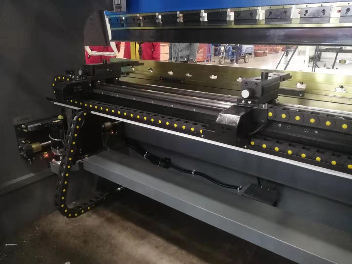 The Precision Engine The Backgauge System