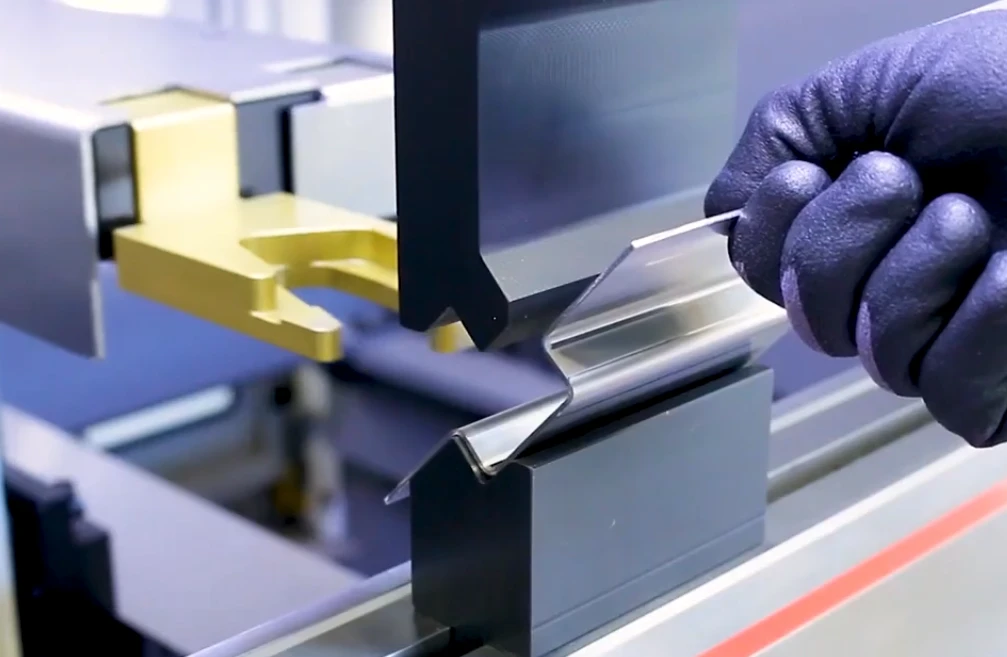 프레스 브레이크 절곡