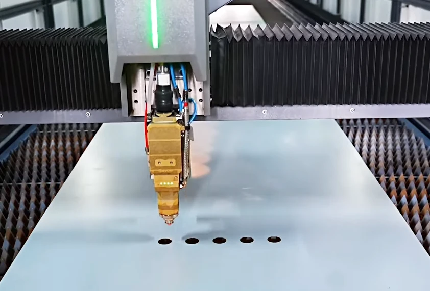 Fiber Laser Cutting for Kitchen Equipment: Cost, Materials, and Methods ...