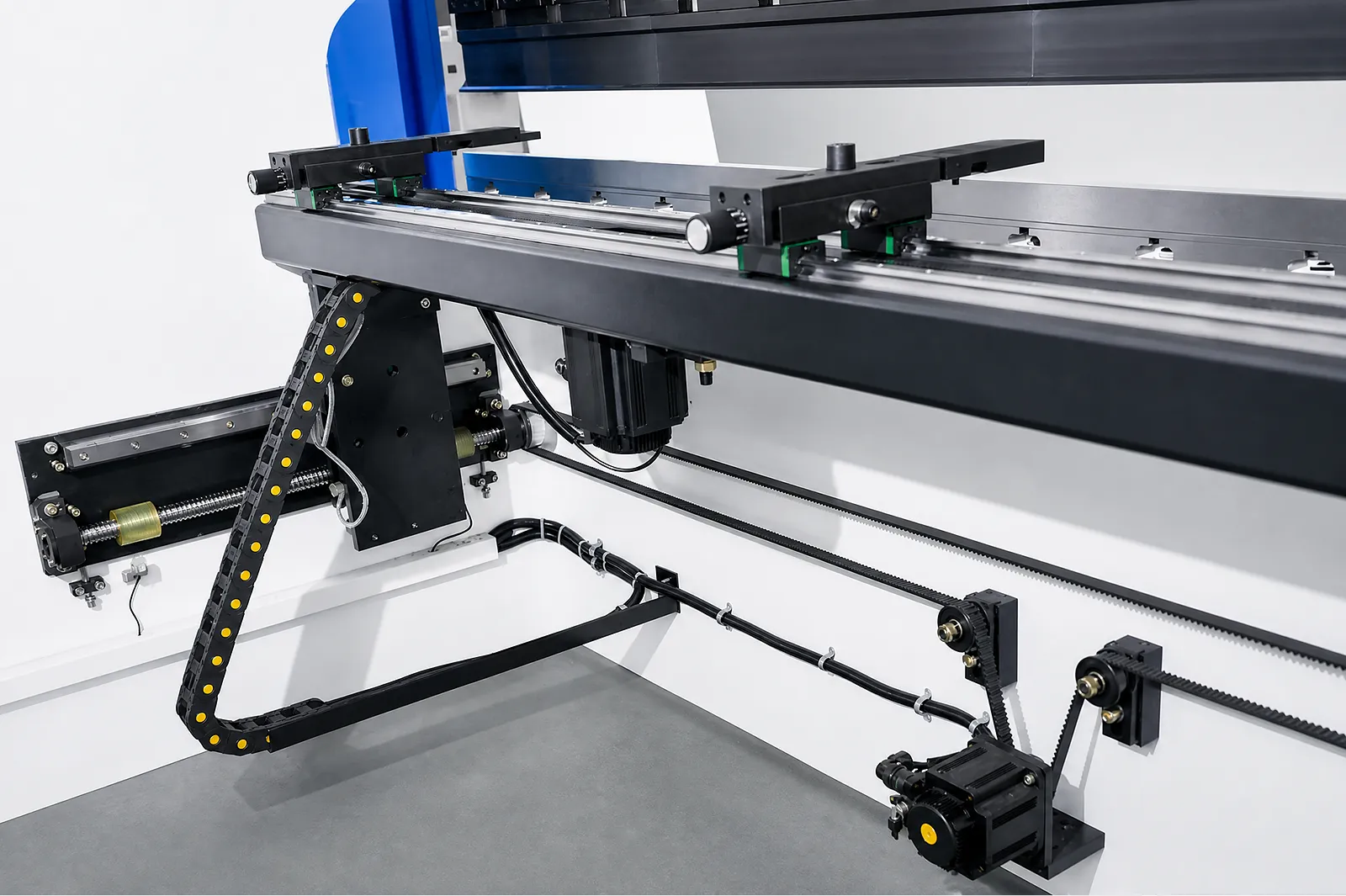 To-akset CNC-bagstop til kantpresse med X- og R-akser