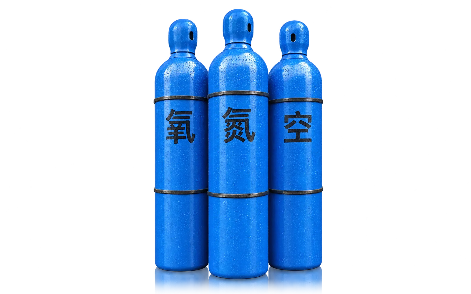 Gasflaschen mit Kennzeichnung für Sauerstoff, Stickstoff und Druckluft