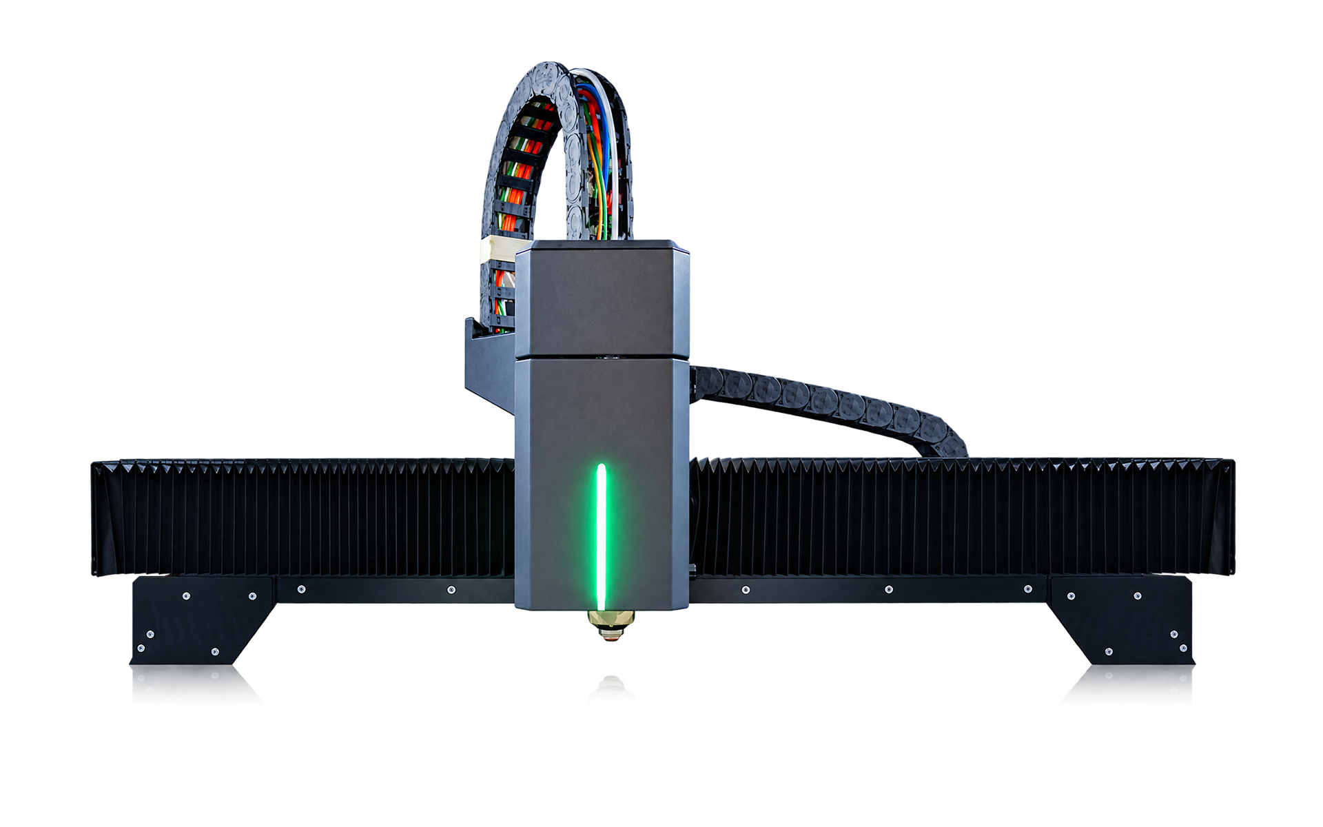 Gantry pemotongan laser dengan kepala pemotong dan pemandu gerak yang terlindungi